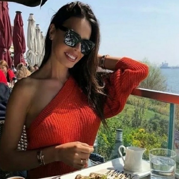 Zara Sweaters - Zara Asymmetric Sweater